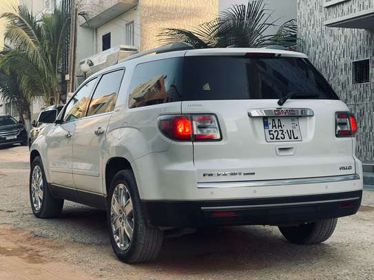 LOCATION  GMC ACADIA  07 PLACES TOIT OUVRANT image 9