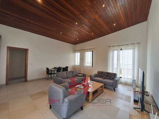 Studio (F2) meublé vue MER à louer centre ville image 1