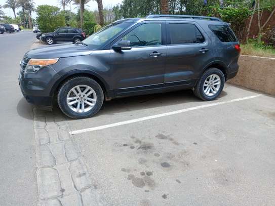 Location Ford Explorer image 7