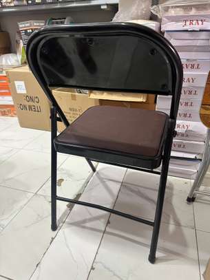 Chaise pliante noire rembourrée métal solide image 2