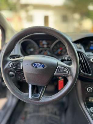 Ford focus image 8