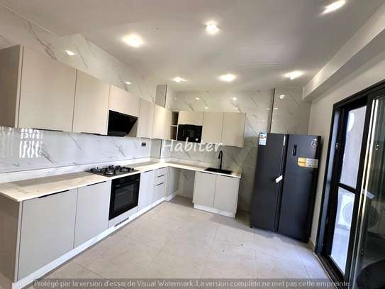 Appartement à louer au Point E image 10