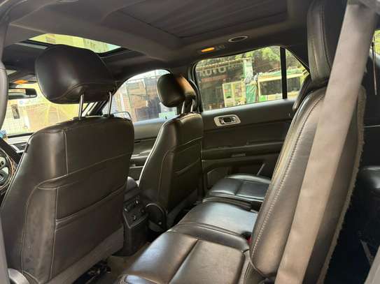 Ford Explorer Platinium 2014 image 10