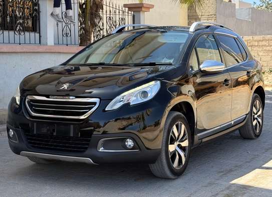 Peugeaut 2008 diesel manuel année 2016 image 2
