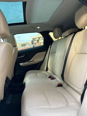 jaguar f-pace image 10