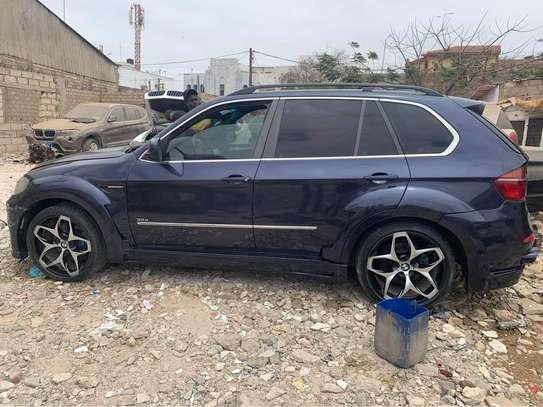 BMW X5 E70 image 11