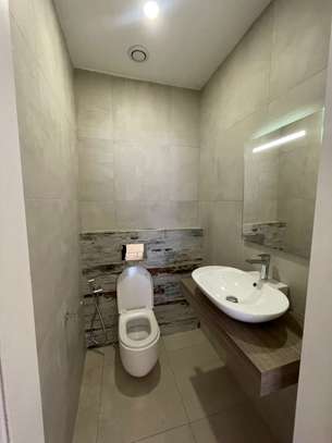 F5 A LOUER AUX ALMADIES (PAS LOIN DU KING FAHD PALACE) image 11