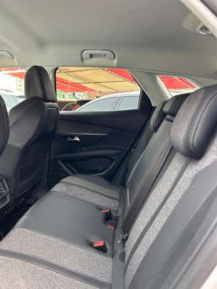 PEAUGEOT 3008 GT image 8