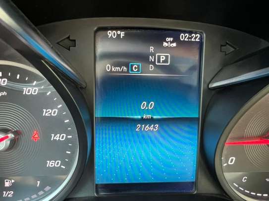 Mercedes GLC 300 4Matic image 6