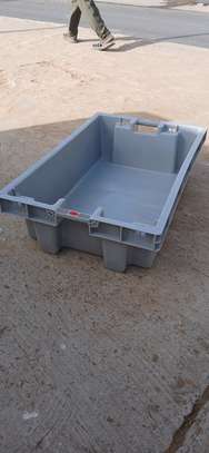 Bacs empilables de 70 litres pour le stockage du poisson image 4