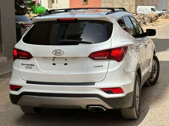 Hyundai Santa Fe 2017 image 11