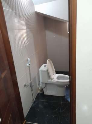 Duplex de 04 chambres + 02 salons à Sacré Coeur 3 image 6