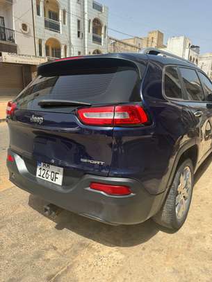 LOCATION TRÈS BELLE JEEP CHEROKEE image 9