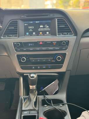 Hyundai sonata Sport 2017 image 10