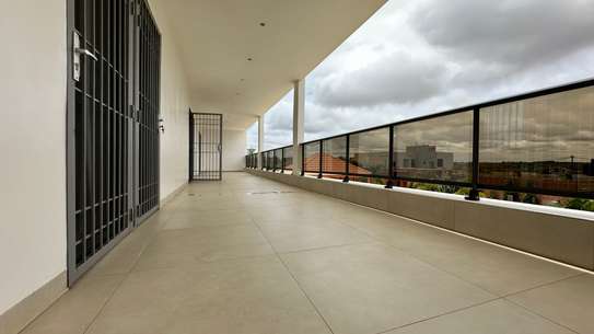 À VENDRE, VILLA de Luxe, TOUBAB DIALAW image 5