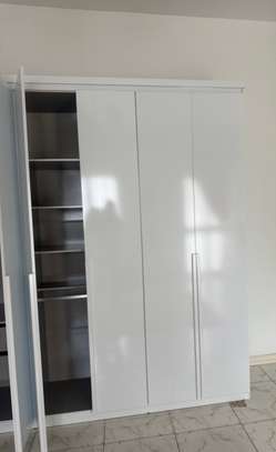 Armoire 6 battants blanche image 4