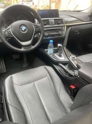 BMW série 3 à vendre 4 cylindres image 4