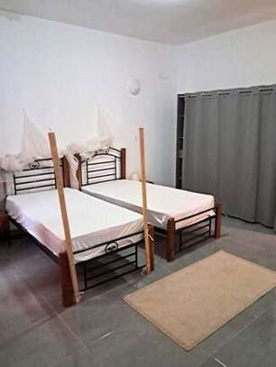ESPACIEUSE VILLA DE 5 CHAMBRES AU COEUR DE SALY image 10