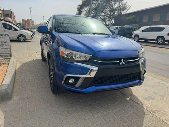 Mitsubishi Outlander image 2