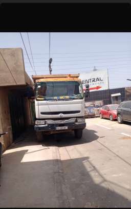 Renault kerax 10 roues benne image 1