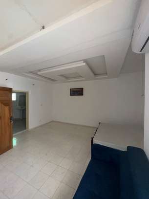 VILLA R+1 A LOUER COMMERCIAL image 6