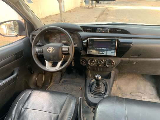 Toyota hilux 2017 image 7