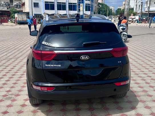 Kia Sportage limited image 5