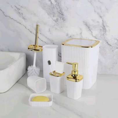 Accessoires toilette image 2