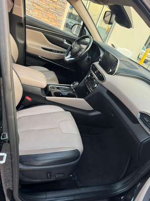 Hyundai Santafe ultimate full options image 2