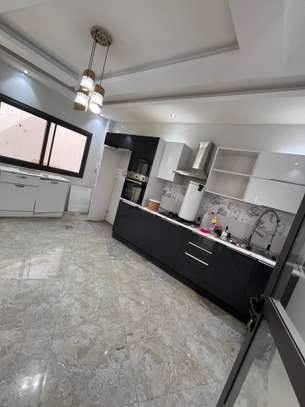 Duplex F6 de standing à louer à Mermoz image 4