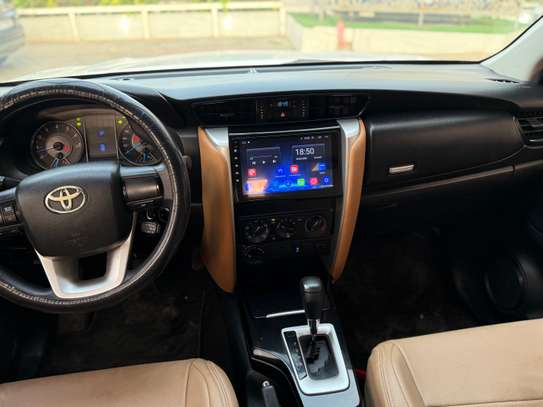 Toyota fortuner 2018 image 12