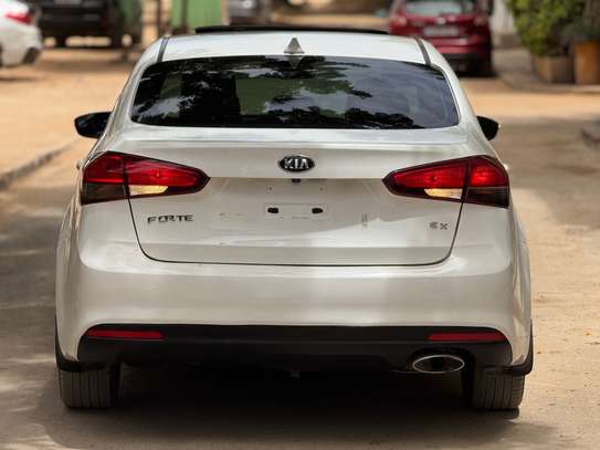 2017 KIA FORTE EX image 3