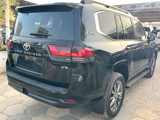 Toyota land cruiser VX image 5