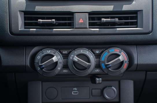 Mitsubishi L 200 double cabinet 2026 image 9