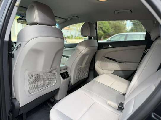 HYUNDAI TUCSON LIMITED 2018 image 10