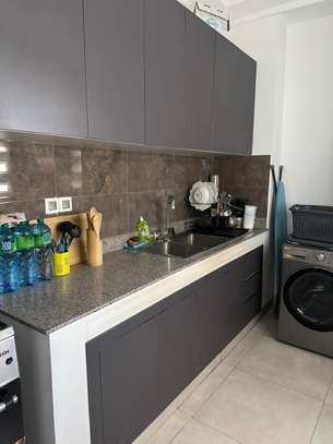 À louer  Superbe appartement meuble haut standing au Point E image 9