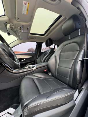 Mercedes benz glc 220 D 2018 image 6