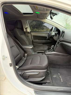 HYUNDAI ELANTRA ED VALUE 2017 image 9