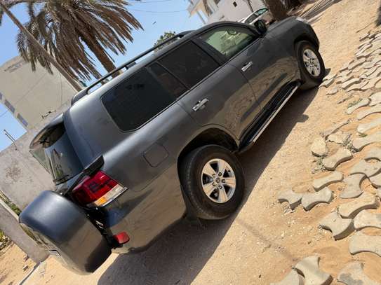 Toyota land cruiser image 15