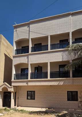 Appartement F4 à louer à la Zac Mbao image 1