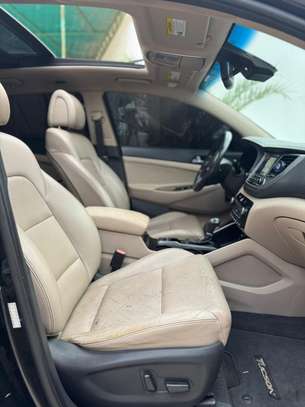 Hyundai Tucson Limited image 5
