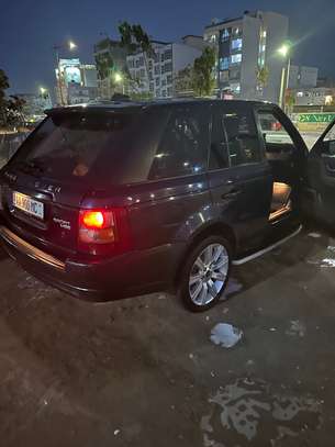 Range rover sport image 2