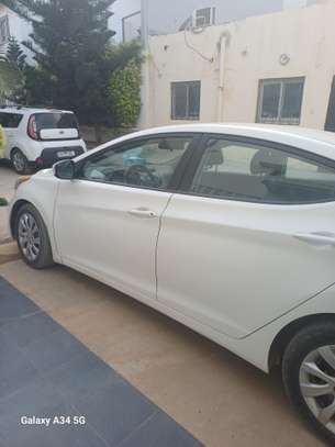 Hyundai elantra 2013 excellent état image 2