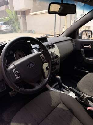 Ford Focus image 6