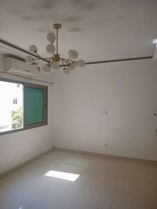 Appartement à louer à Mermoz image 5