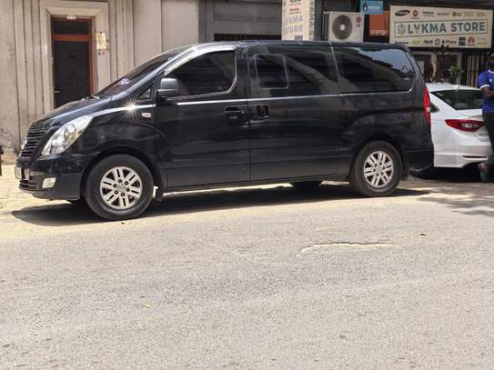 Bus Hyundai Starex 12 places  avec chauffeur image 11