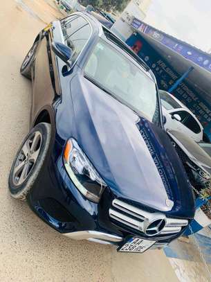 Mervedes glc300 2017 image 4