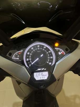 Vente Honda SH 125 venant avec ses papiers image 3