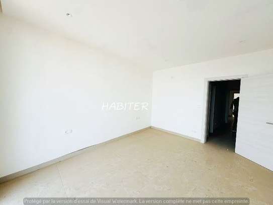 Des Appartements de haut standing à louer à Fann Hock image 2