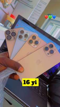 Iphone 16 Pro Max Sim physique image 2